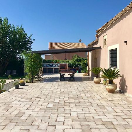 Appartement Il Baglio Del Picchio - Noto à San Corrado di Fuori Extérieur photo