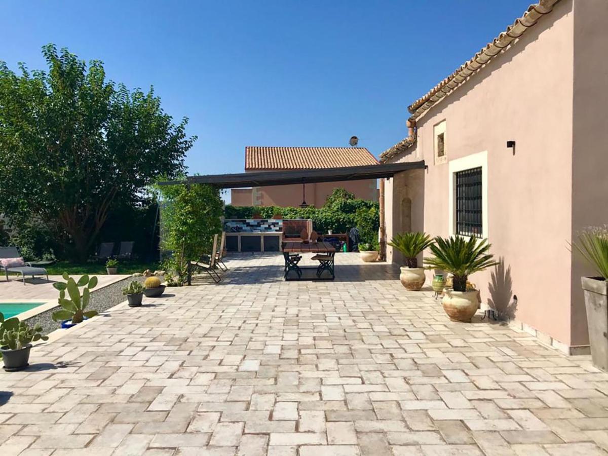 Appartement Il Baglio Del Picchio - Noto à San Corrado di Fuori Extérieur photo